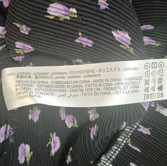 Zara Black and Pink Patterned Blouse - Picture 12 of 13